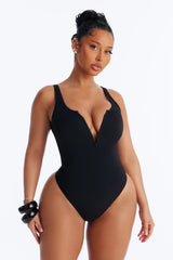 Running At The Beach V Wire 1 Piece Swimsuit - Black